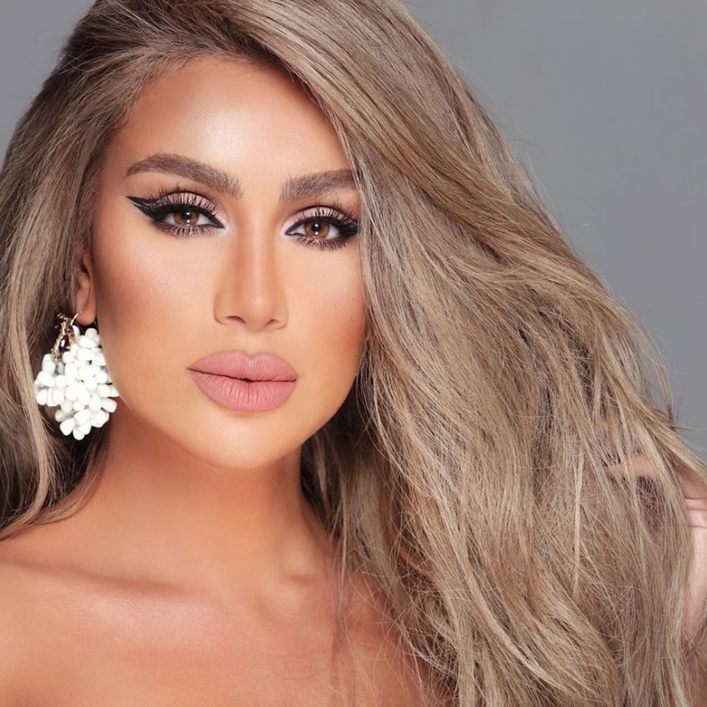 مايا دياب تواكب اللون الفاتح الاومبريه