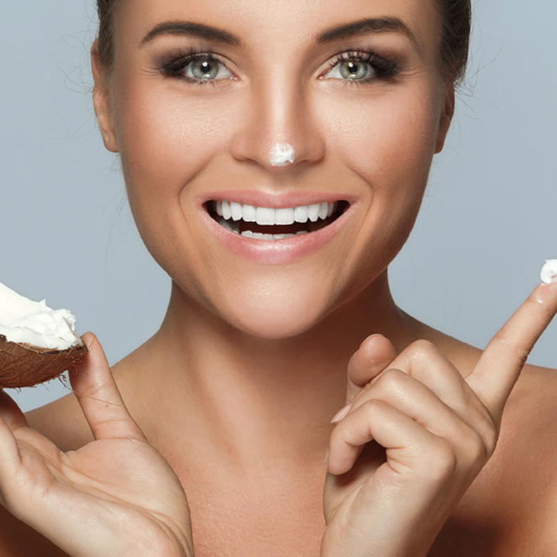 استخدمي حليب جوز الهند لغسول يومي للبشرة