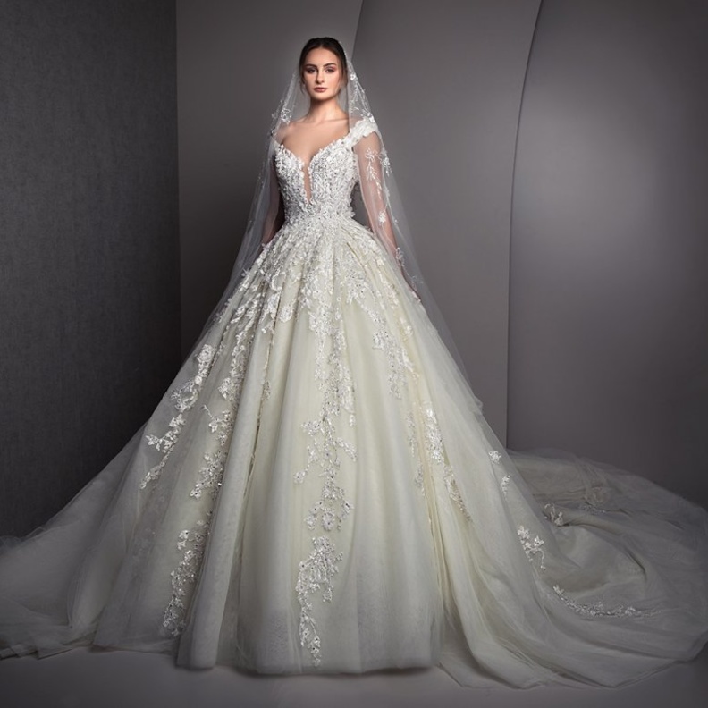 فستان من زياد نكد