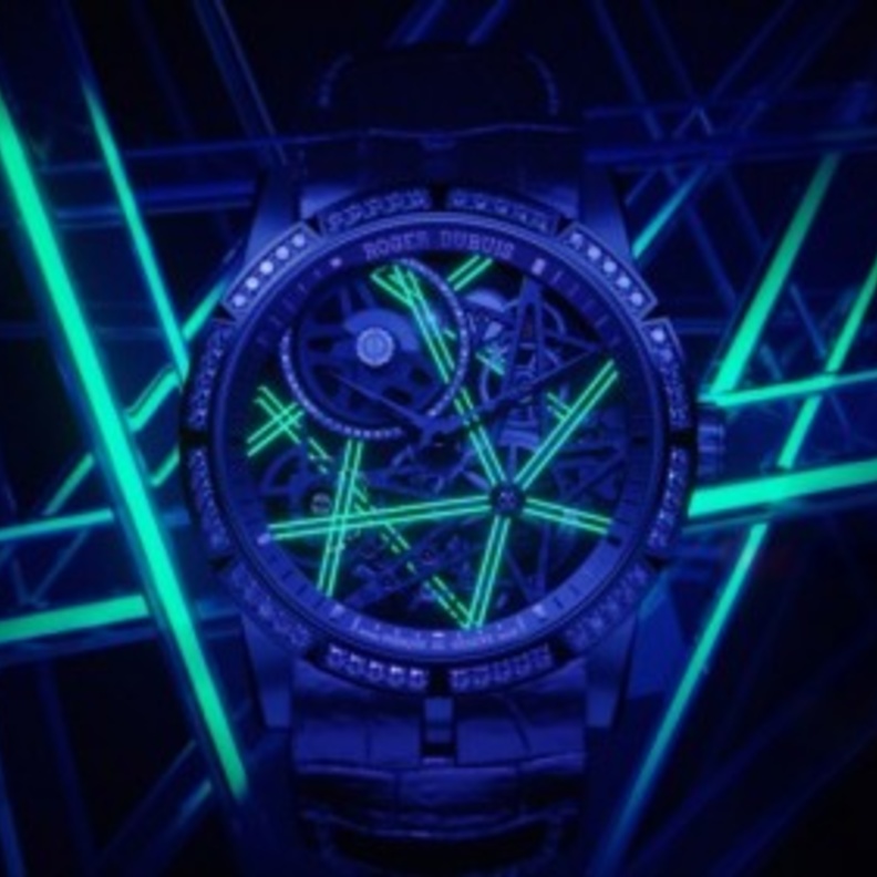 إكسكاليبور بلاك لايت