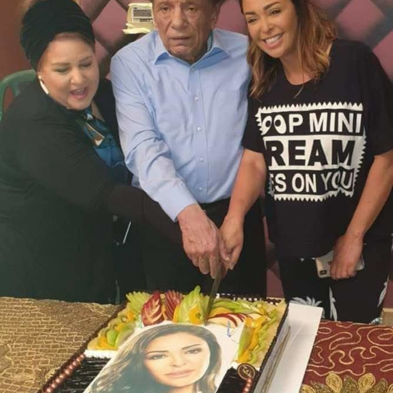 عادل امام يشارك في عيد ميلاد داليا البحيري بكواليس مسلسل فلانتينو