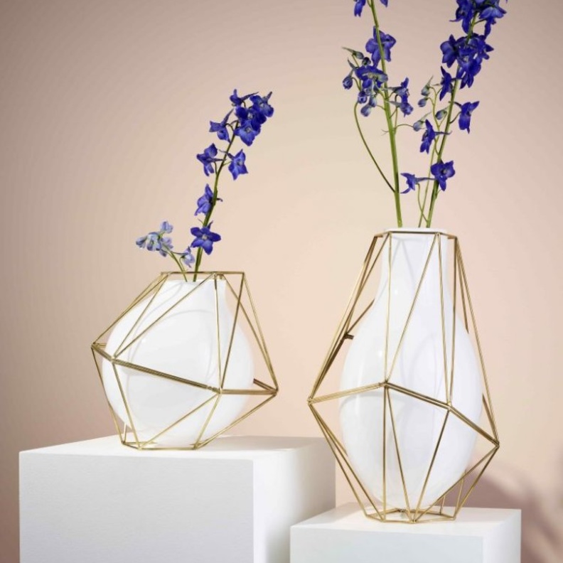 أتيلييه سواروفسكي تطلق أحدث تشكيلاتها من الديكورات المنزلية في معرض داون تاون ديزاين