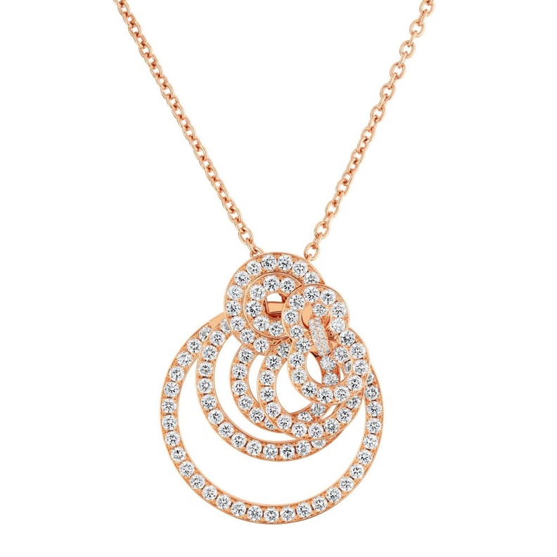 طقم من بوشرون Boucheron