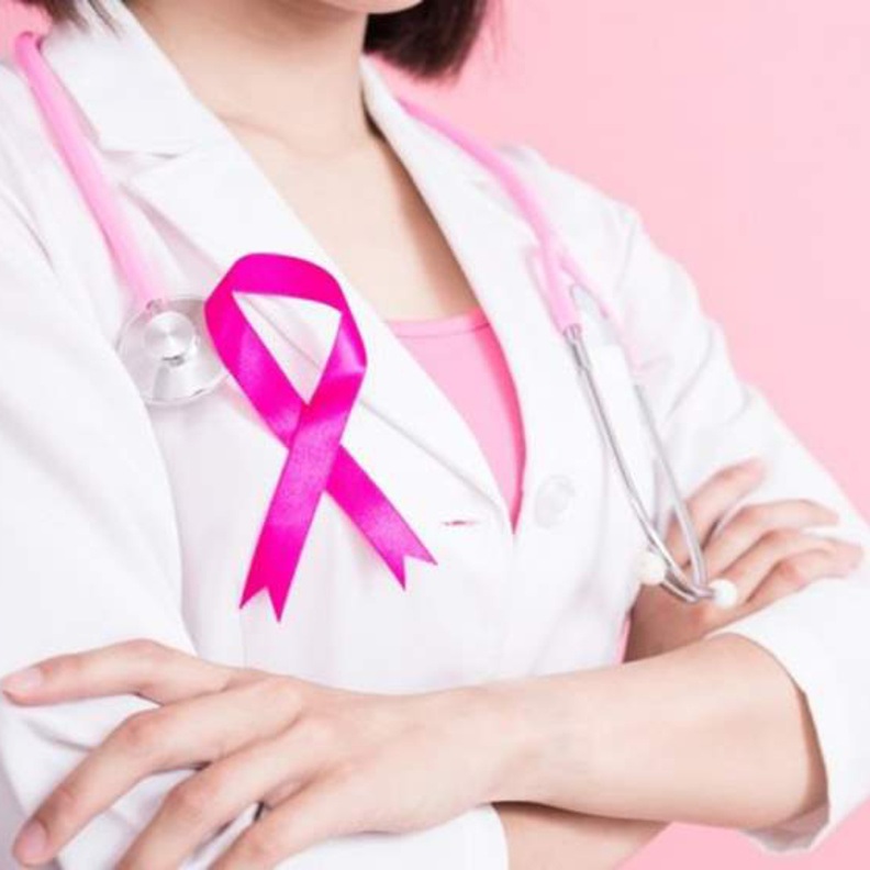 شهر أكتوبر شهر التوعية بسرطان الثدي.