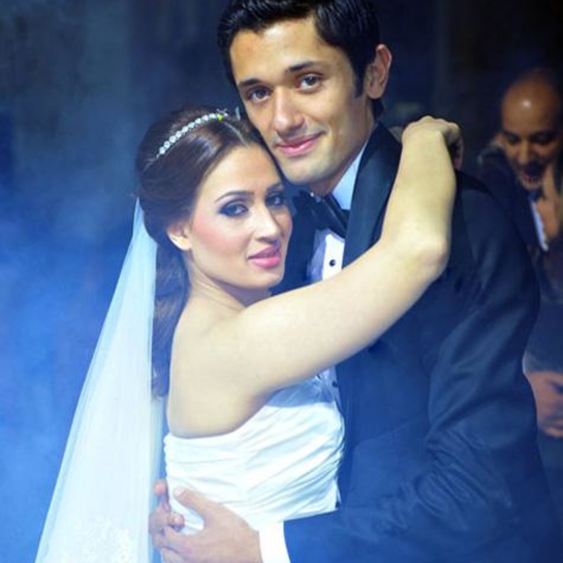 طليق بوسي يتهمها بخيانته مع كريم محمود عبد العزيز