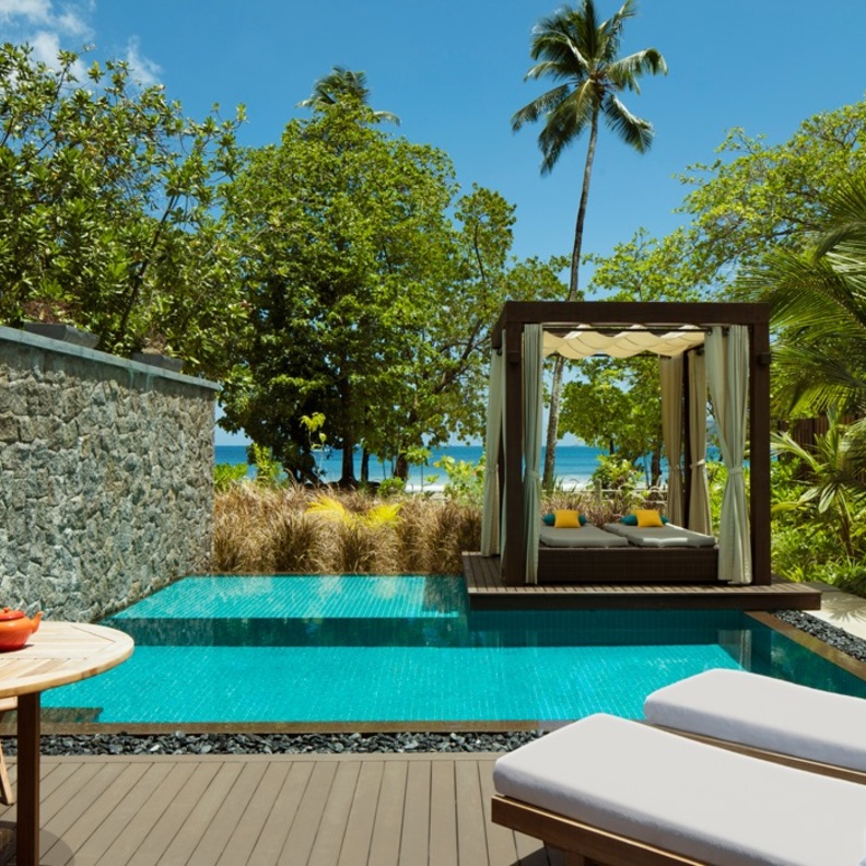 منتجعات فاخرة في جزر استوائية خلابة تلائم العائلات الخليجية في موسم العطلات