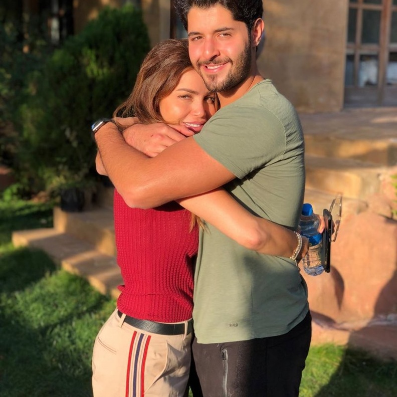 خالد علامة ووالدته 