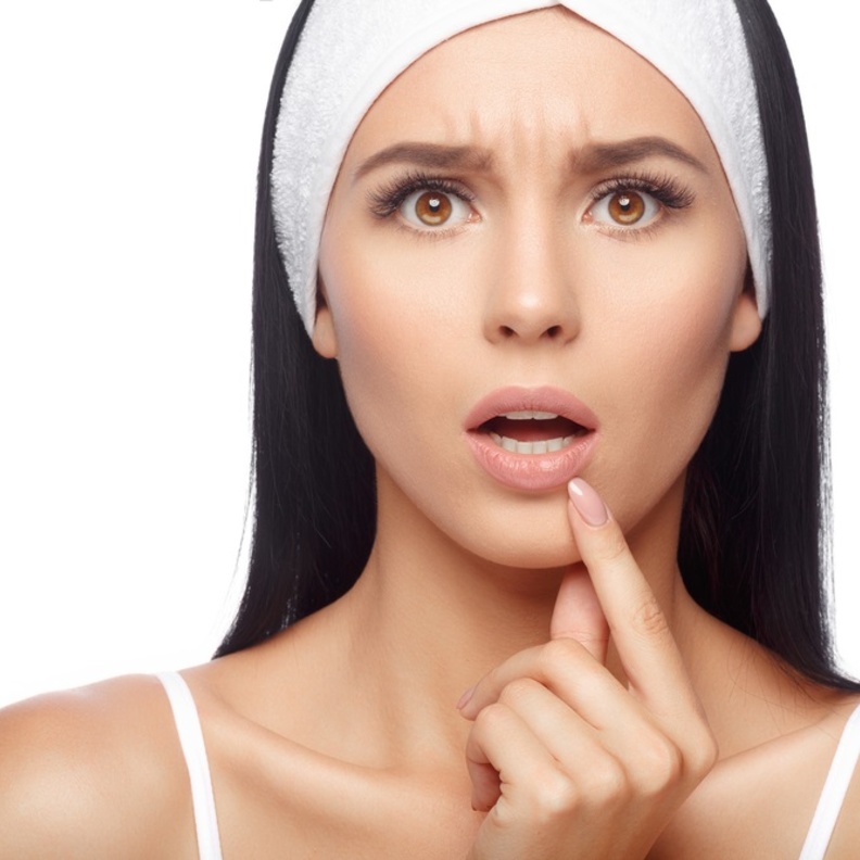 اسباب تقرحات الفم المتكررة