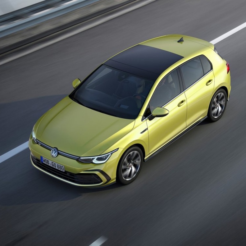  تصميم جديد كلياً لكل من المصابيح الخلفية وشبكة العادم، وعجلات بطابع رياضي