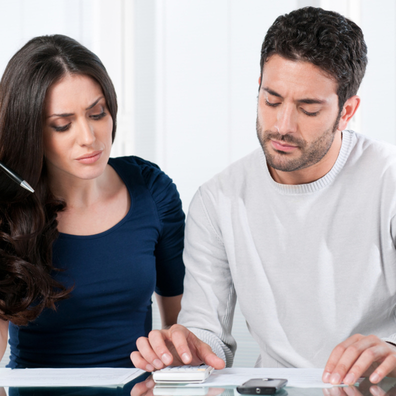 متى تكون المرأة الرجل الثاني في الحياة الزوجية