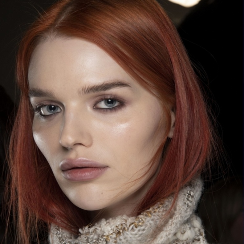 اجمل الوان صبغات الشعر الأحمر موضة شتاء 2020 من Prabal Gurung