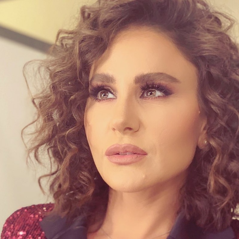 الفنانة ديمة قندلفت