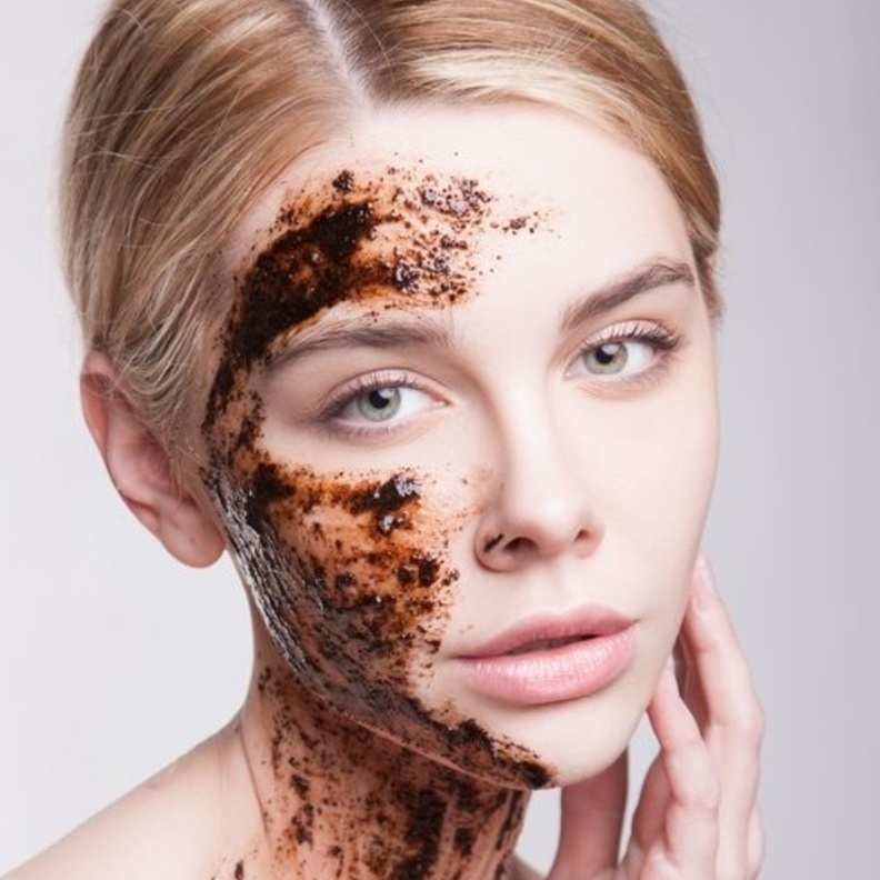 ماسك الشوكولاته الداكنة لتقشير البشرة