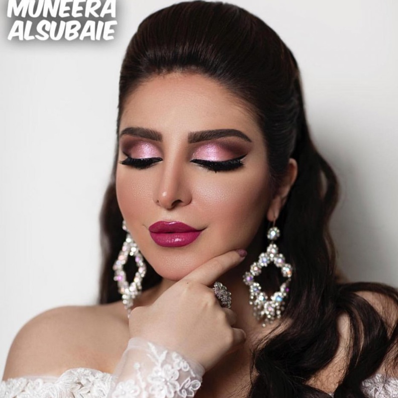 من مكياج الميك اب ارتست منيرة السبيعي