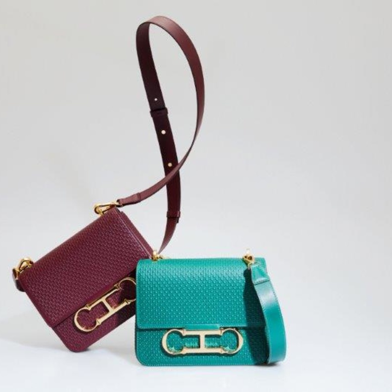 CH victoria insignia card holder