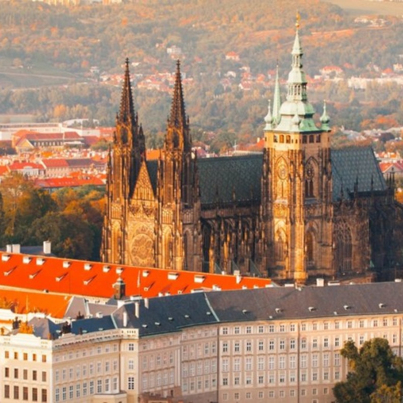  اطلالة قصر براغ