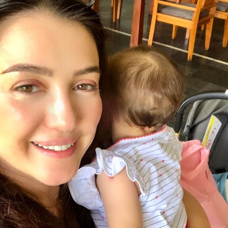 كندة علوش وابنتها