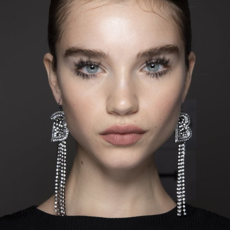  احدث رسمات حواجب فاتحة من Adeam