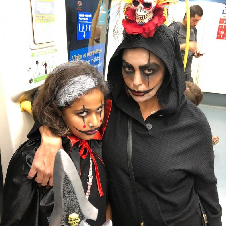 داليا البحيري تحتفل ب الهالوين مع ابنتها