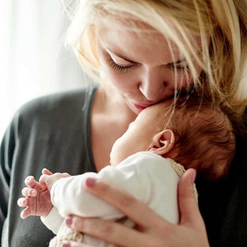 اخسري الوزن الزائد بإضافة مشروب الطماطم و التفاح اثناء الرضاعة