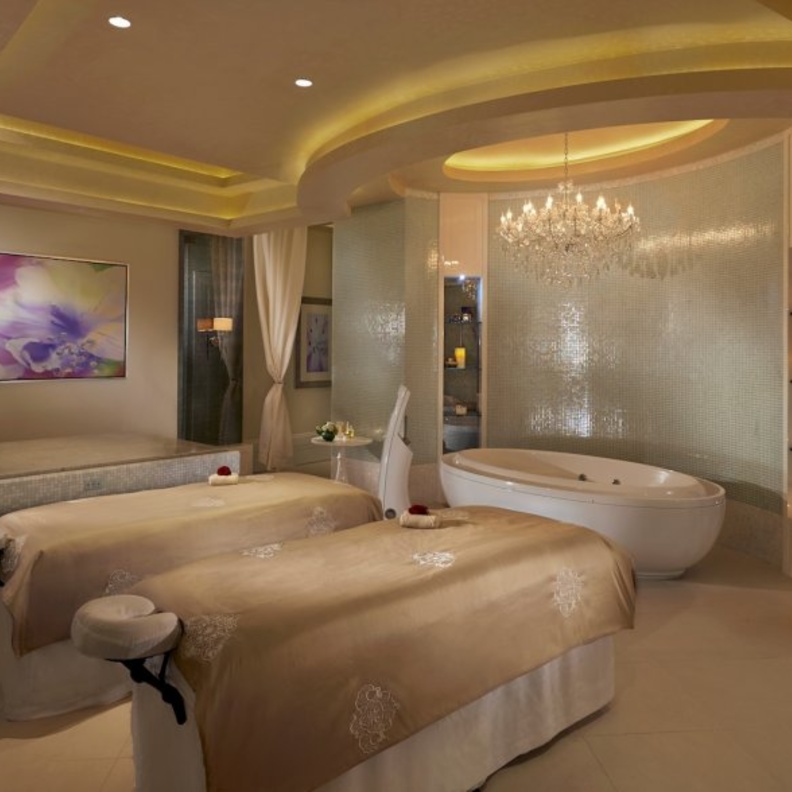 سبا والدورف أستوريا دبى بالم جميرا