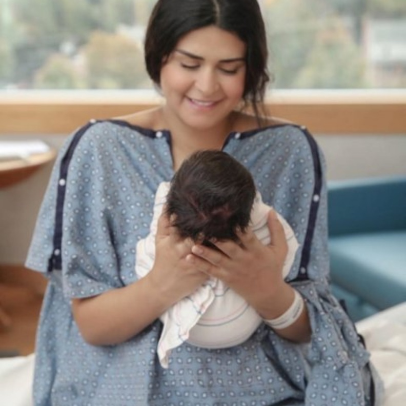 سلمى رشيد تشجع الامهات على الرضاعة الطبيعية