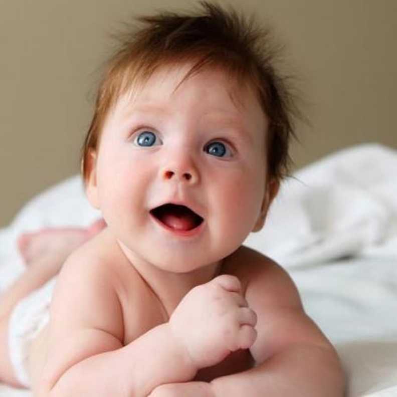 فوائد وأضرار الكحل للمولود