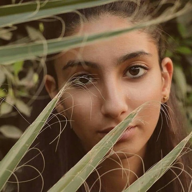 ابنة منى زكي هل تشبه والدتها