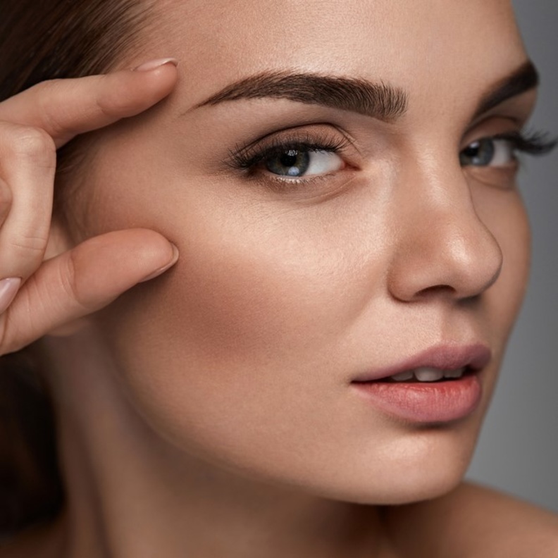 احصلي على حواجب مثالية بهذه الخطوات