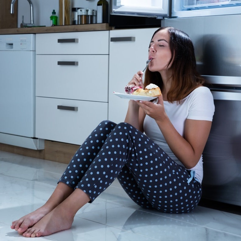 اطعمة يمكنك تناولها ليلا دون زيادة بالوزن