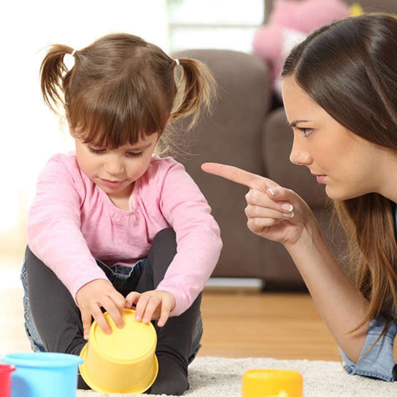 كيفية التعامل مع الطفل العنيد ونصائح تربيتة