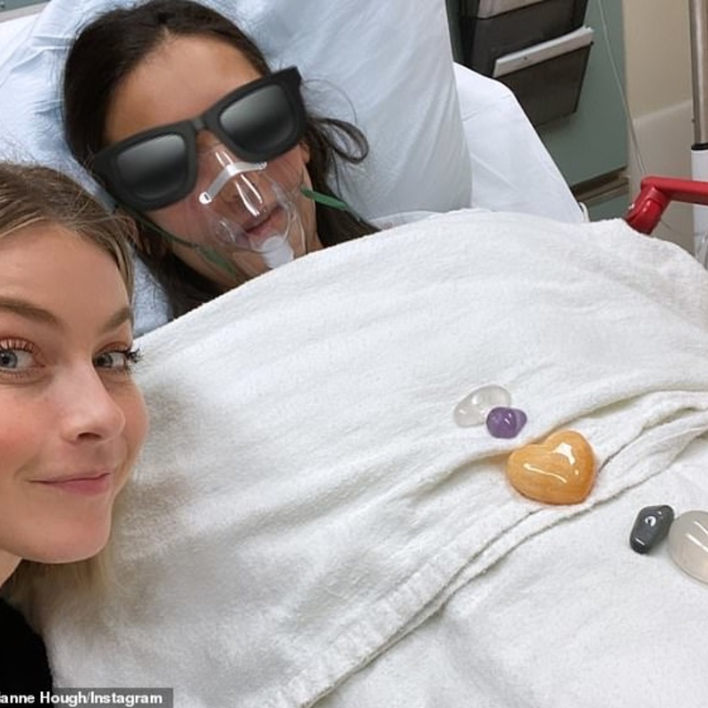 جوليان هوف و نينا دوبريف 