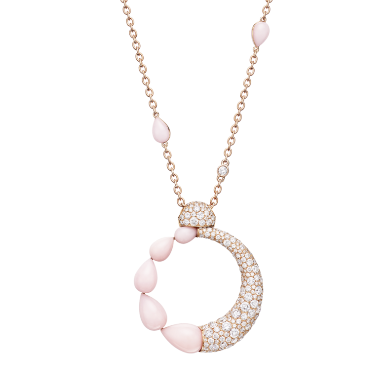 سلسال من بياجيه Piaget.