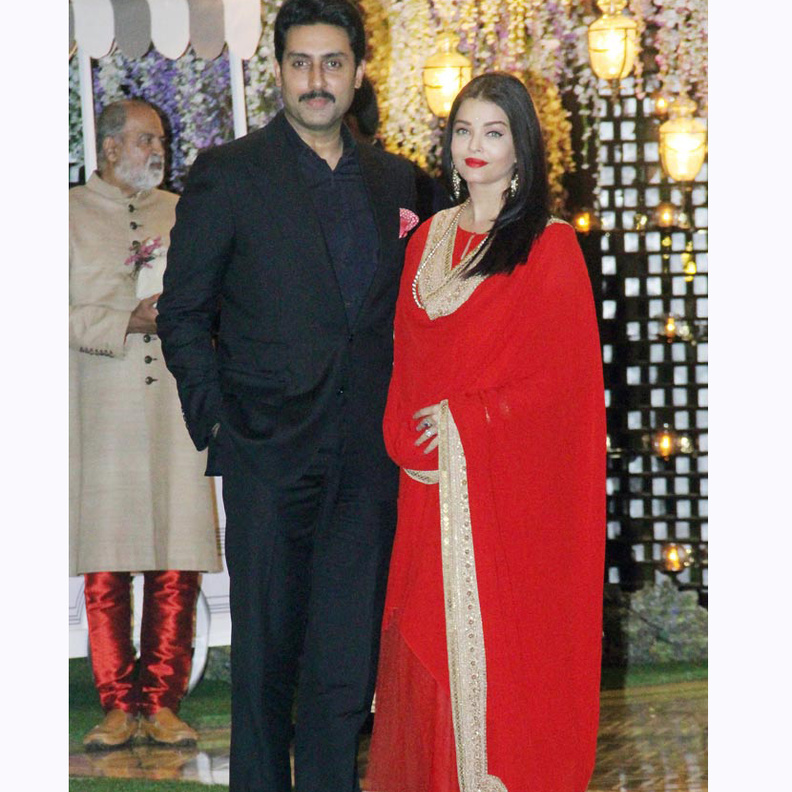 نجوم ومشاهير بوليوود في احتفالية جديدة لعائلة أمباني