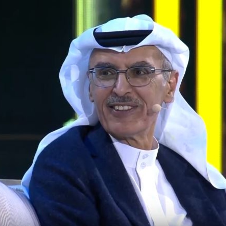 محمد عبده يروي كواليس أول مقابلة مع بدر بن عبد المحسن في ليلة تكريمه بموسم الرياض