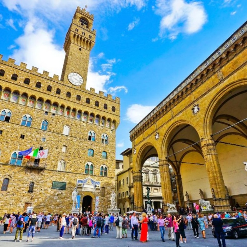 سحر العمارة في فلورنسا