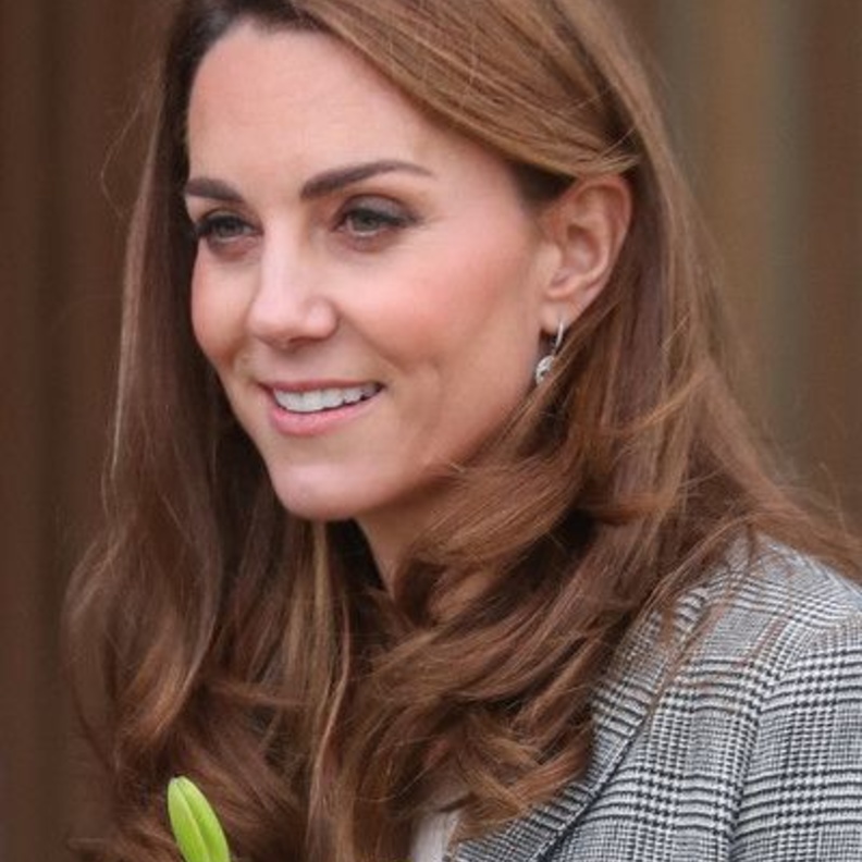 إطلالات جمالية ملفتة للدوقة كيت ميدلتون