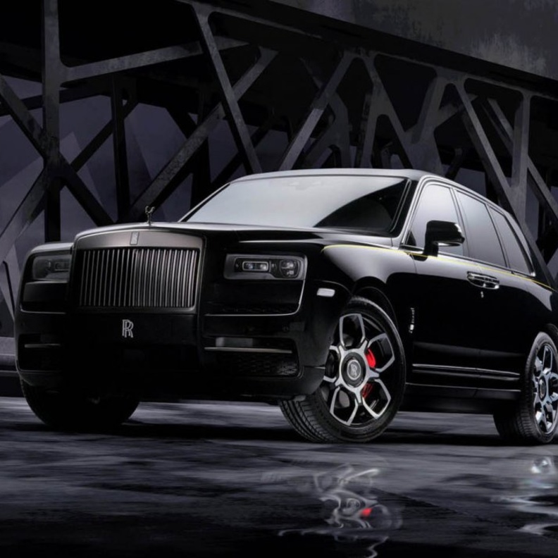 رولزر رويس تقدم نسخة بلاك بادج من سيارتها الرياضية المتعددة الاستخدامات الفارهة كولينان