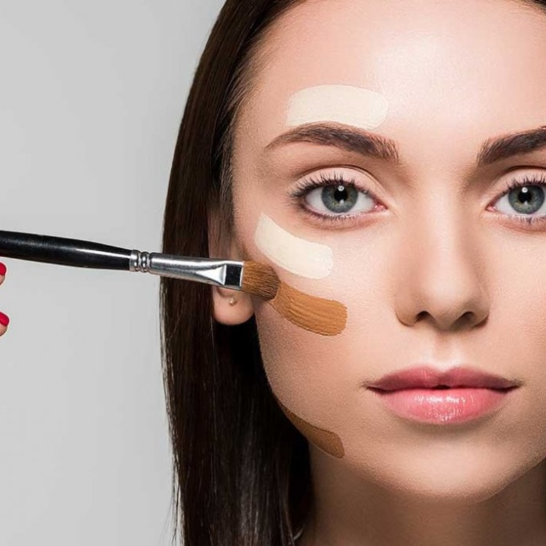 افضل انواع الفاونديشن باللون البرونزي السائل