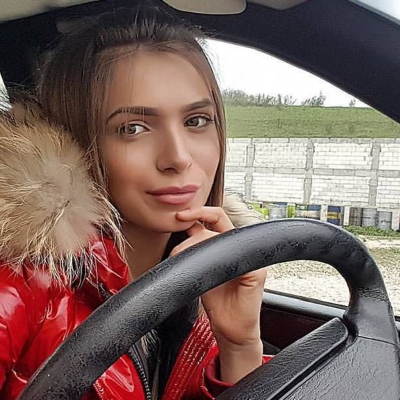 إتمام الصيانة الدورية يجنب من احتمالية تغيير لزوجة السوائل الحيوية في السيارة