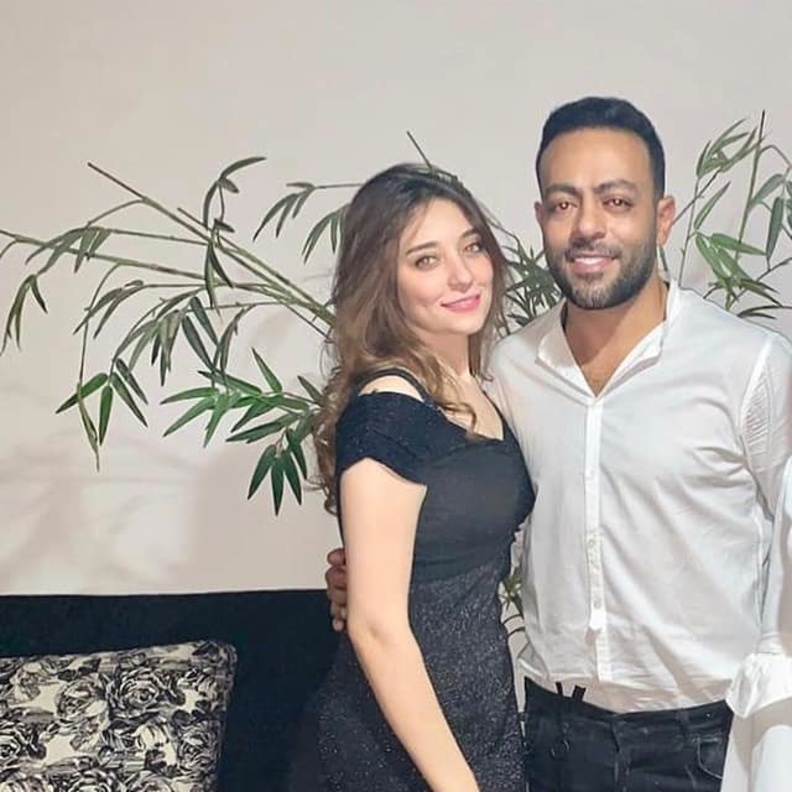 تامر عاشور ينفصل عن خطيبته ملكة الجمال السابقة دارين حلمي