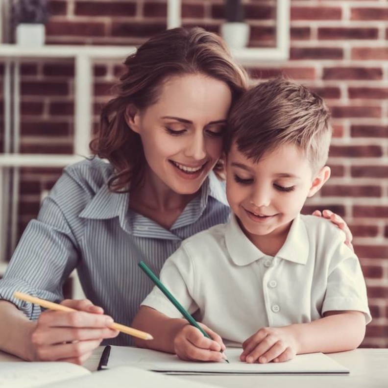  نصائح للام للمذاكرة مع اطفالها بطريقة صحيحة