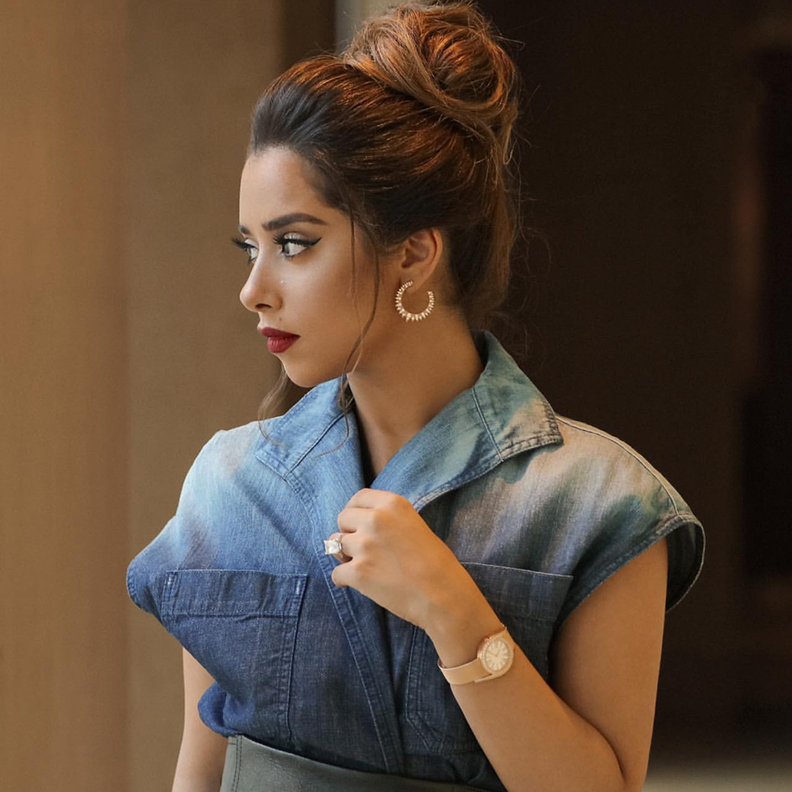 احدث تسريحات شعر بلقيس فتحي مع الكعكة العالية في اخر اطلالاتها