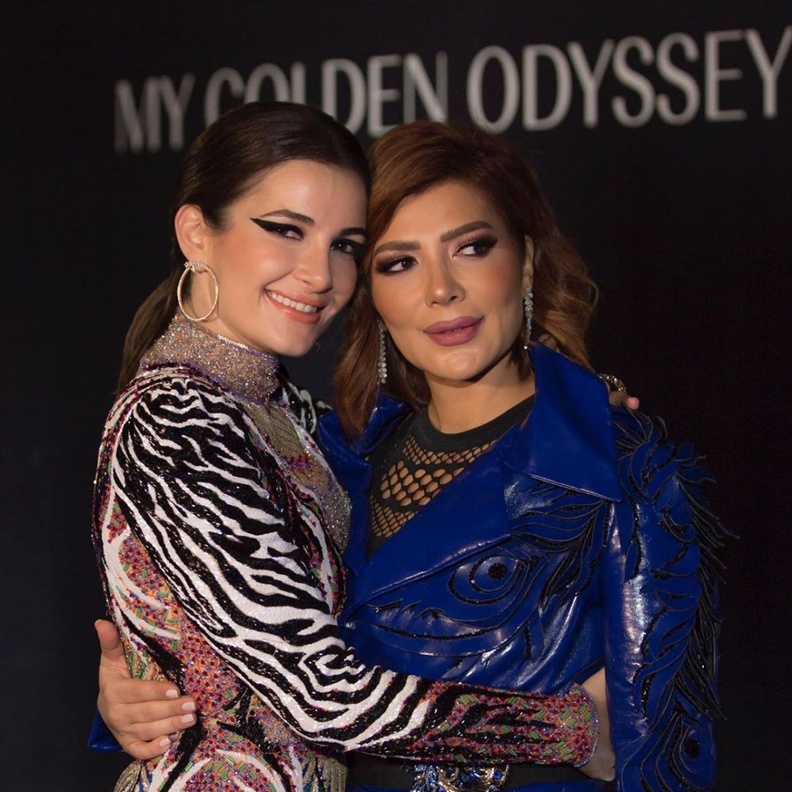 شام الذهبي تنشر صورا جديدة مع والدتها