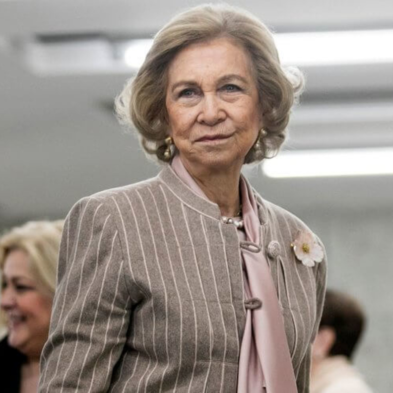 الملكة صوفيا ترأس الاتحاد الإسباني لأسر المصابين بالزهايمر