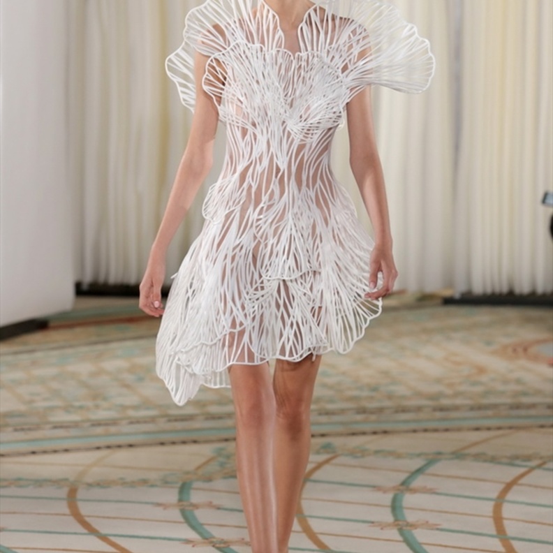 جمبسوت من طوني ورد