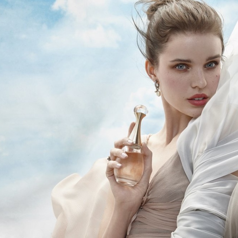 "جادور أو دو بارفان" J’adoreEau De Parfum عطر الأزهار الرائع من "ديور" Dior