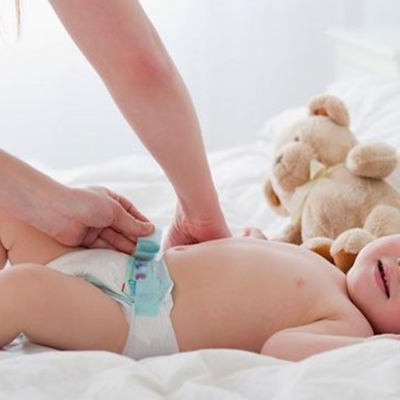 أسباب إلتهاب الحفاضات عند الأطفال وطرق علاجها طبيعيا