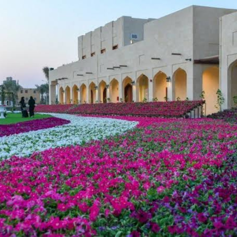 مهرجان الزهور الأول بالقطيف