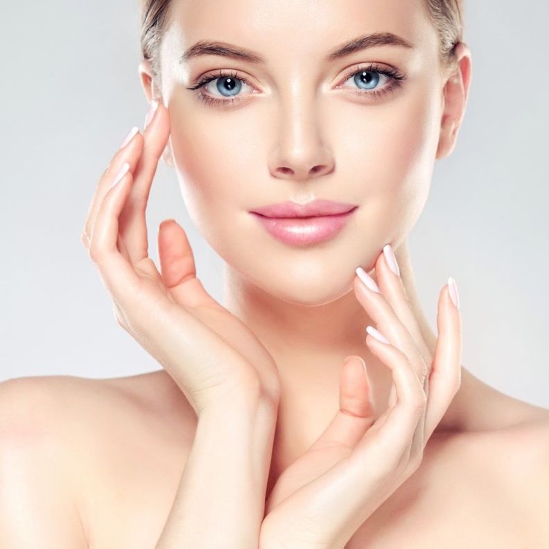 إمتصي خديك على شكل سمكة للحصول على وجه نحيف